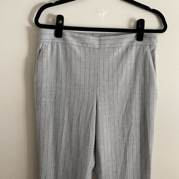 Ann Taylor Women 6 Gray Striped High Rise Bi-Stretch The Side Zip Straight Pant - Picture 4 of 10